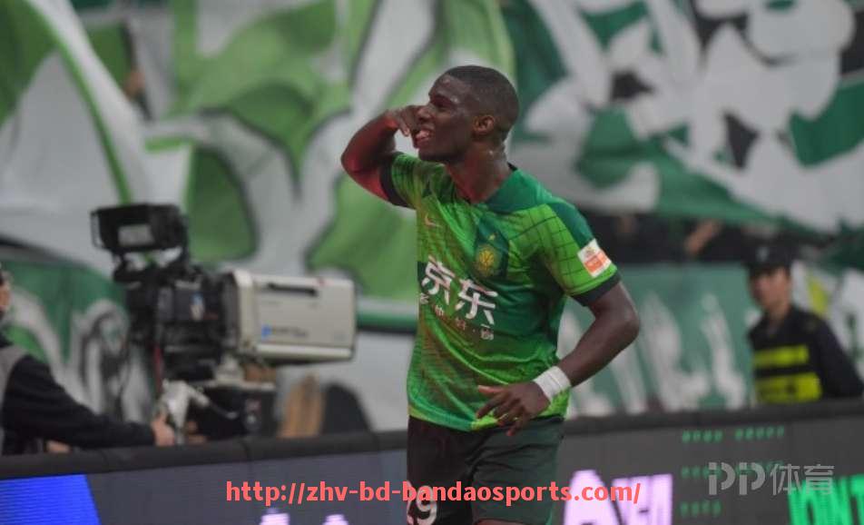 半岛体育-法甲里昂主帅执教风格及其对球队的影响